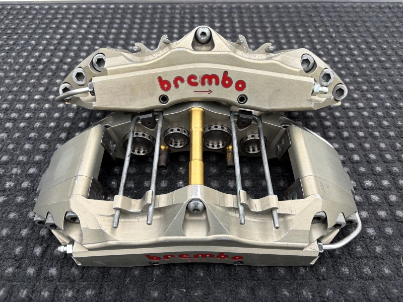 2 étriers Brembo 8 pistons révisés – 306 Maxi, Escort Cosworth Gr A, Mégane Maxi, Evo, VHC
