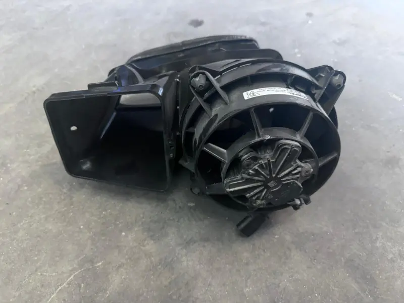 Ventilation hose Porsche Cayman GT4 RS 98150465805