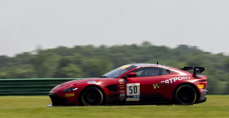 2020 Aston Martin Vantage GT4