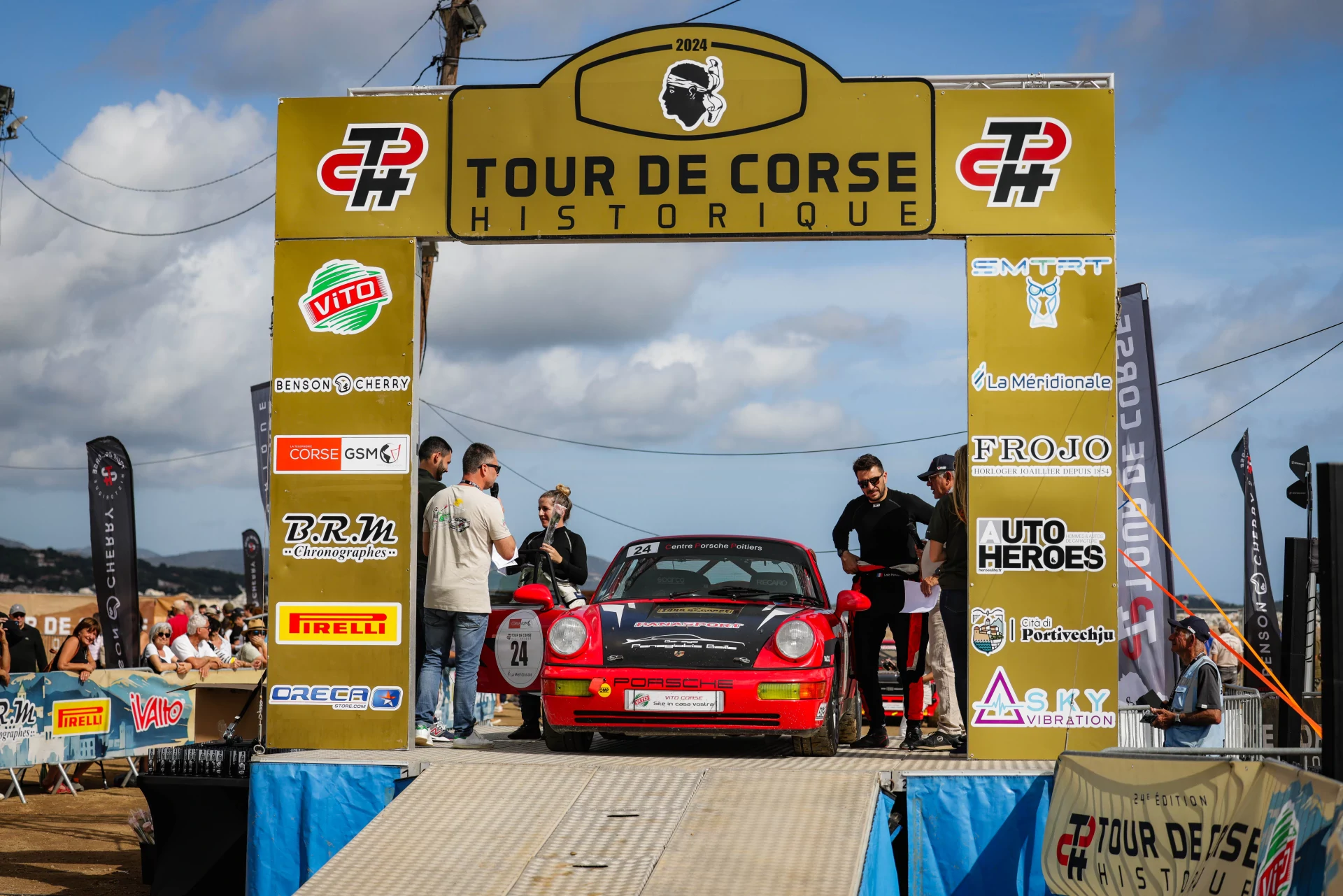 Loue 964 Carrera RS Tour de corse Historique 2025