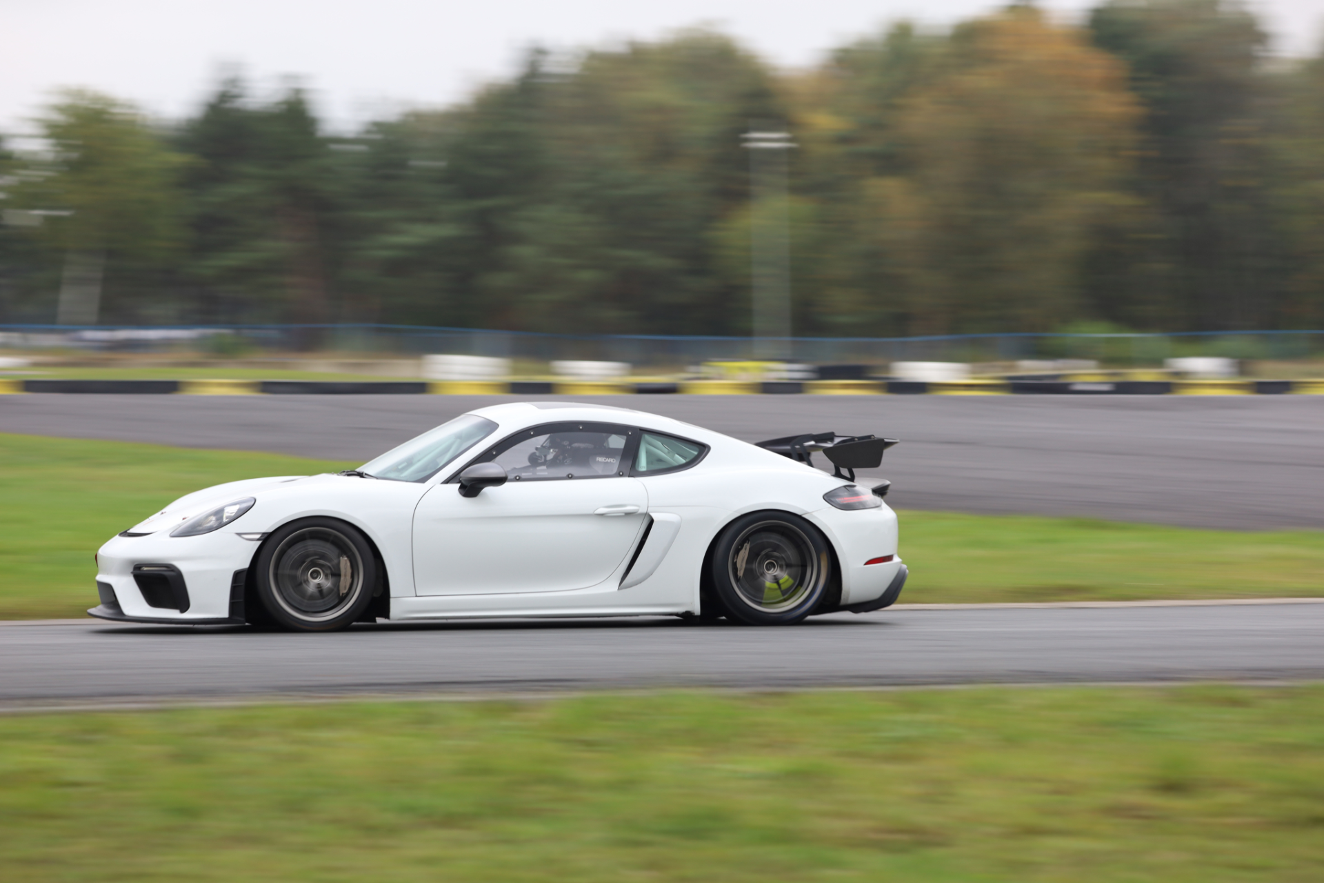 Nurburgring Langstrecken Serie 2026 - Porsche Cayman GT4 Clubsport - Siège du conducteur – photo 4