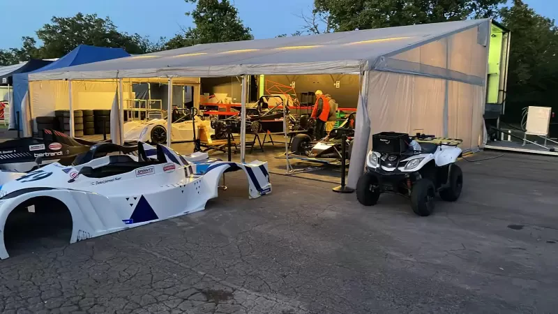 IVECO tractor + CHEREAU semi-trailer fully equipped for motor racing