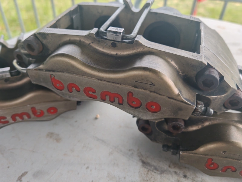 4 étriers brembo 4 pistons