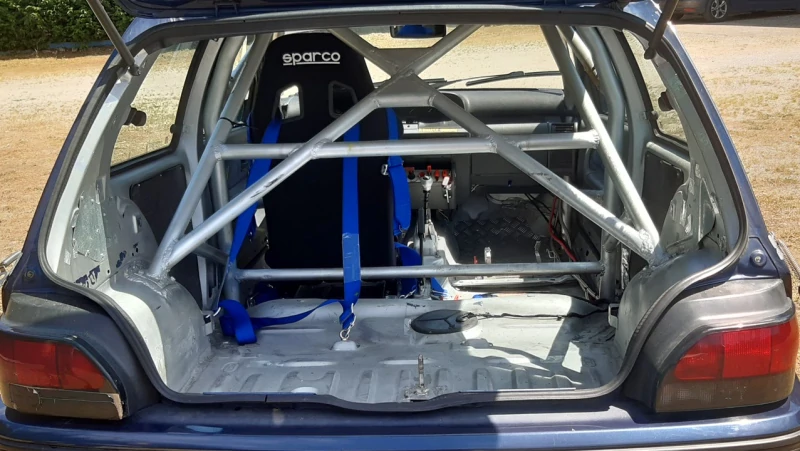 VOITURE DE COURSE HISTORIQUE RENAULT CLIO 16V