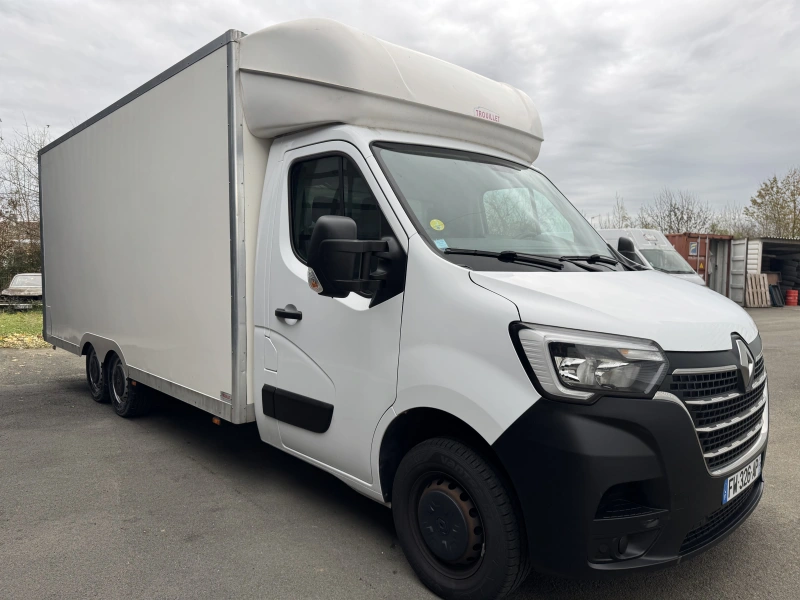 Master 3 2.3L DCI 165hp Low Floor with HAYON DHOLLANDIA