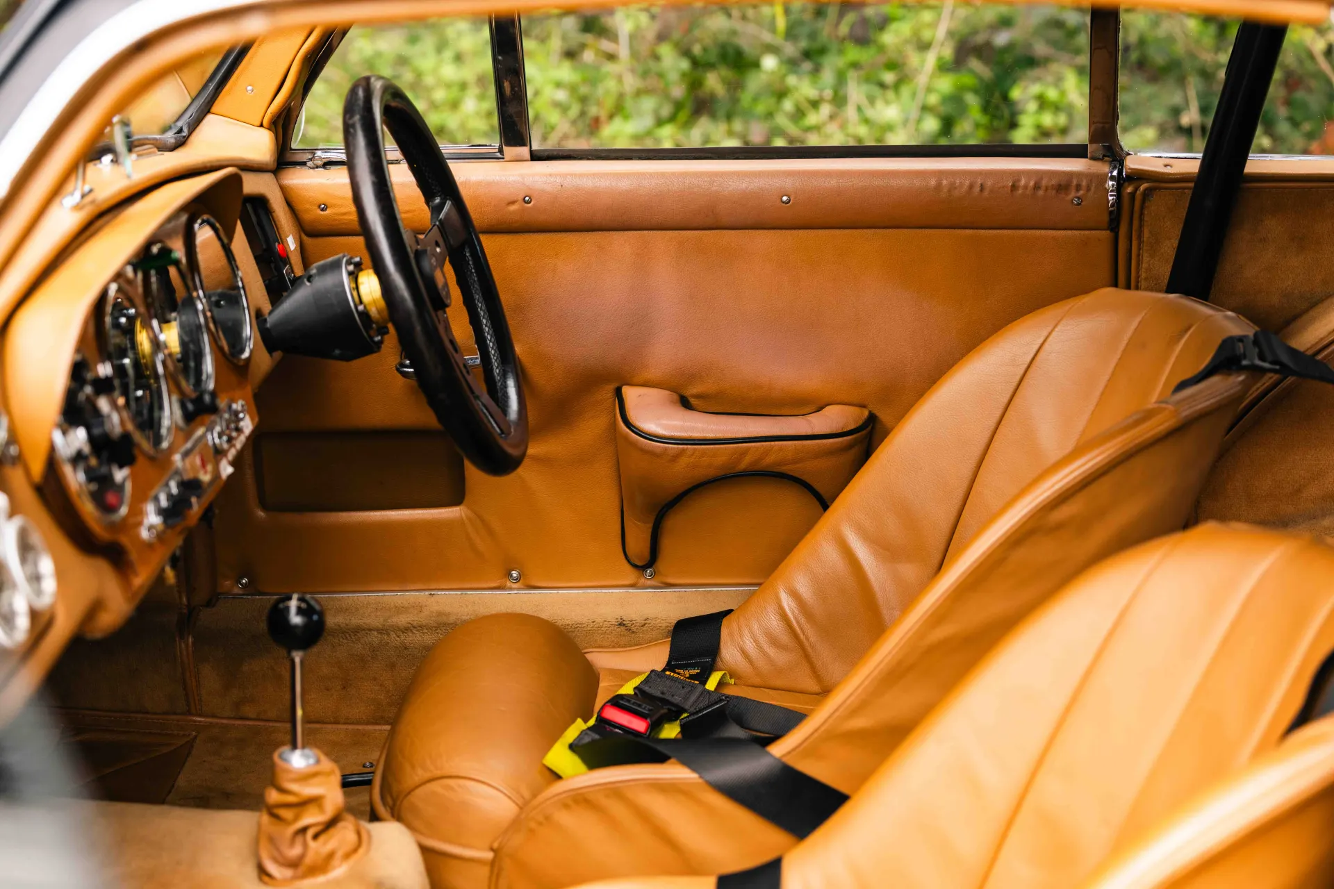 1952 Aston Martin DB2 Vantage – photo 2