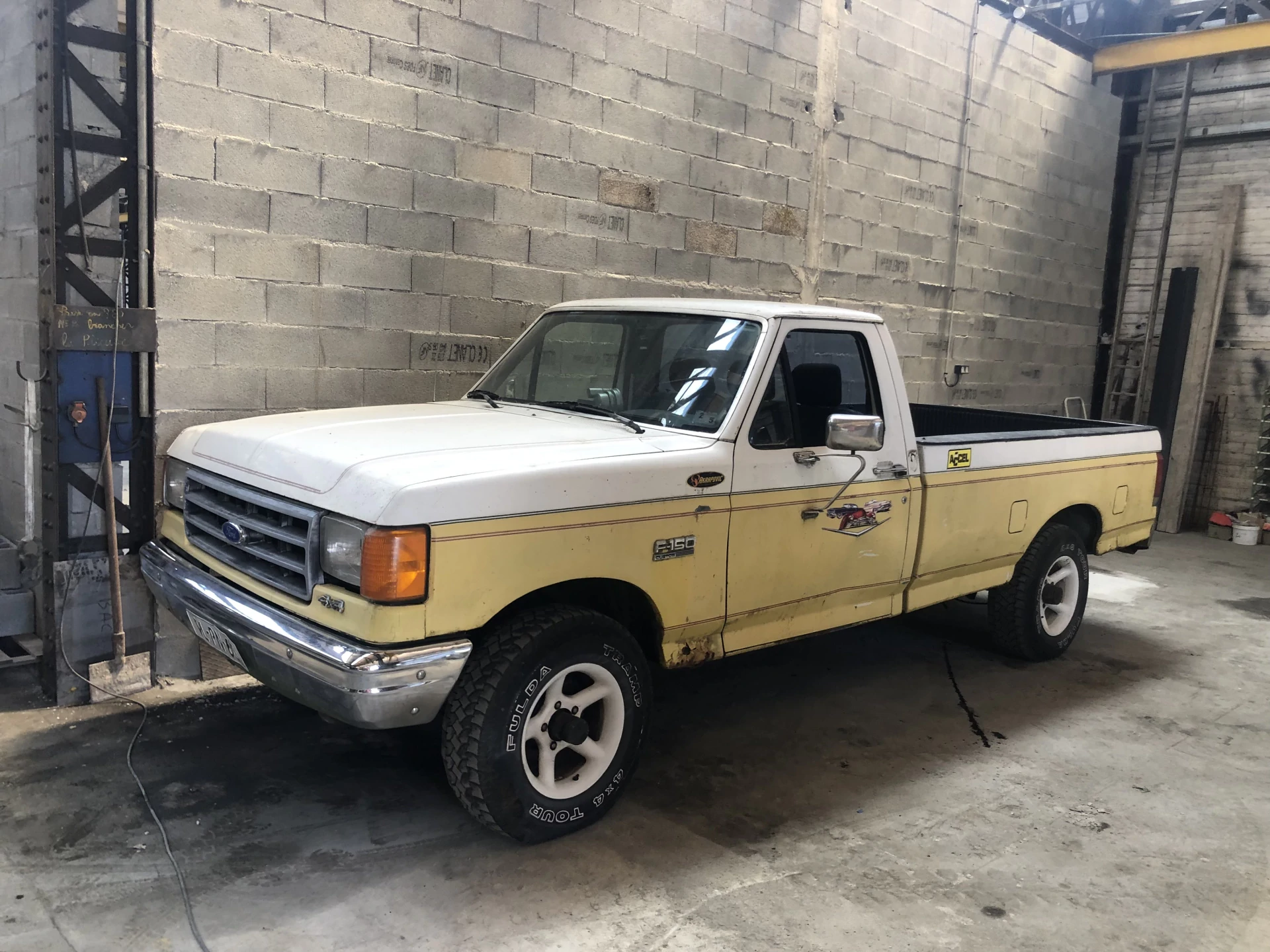 Sell pick up FORD F150 to restore