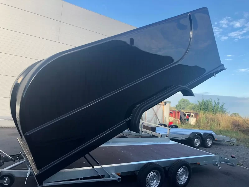 Closed car door trailer
