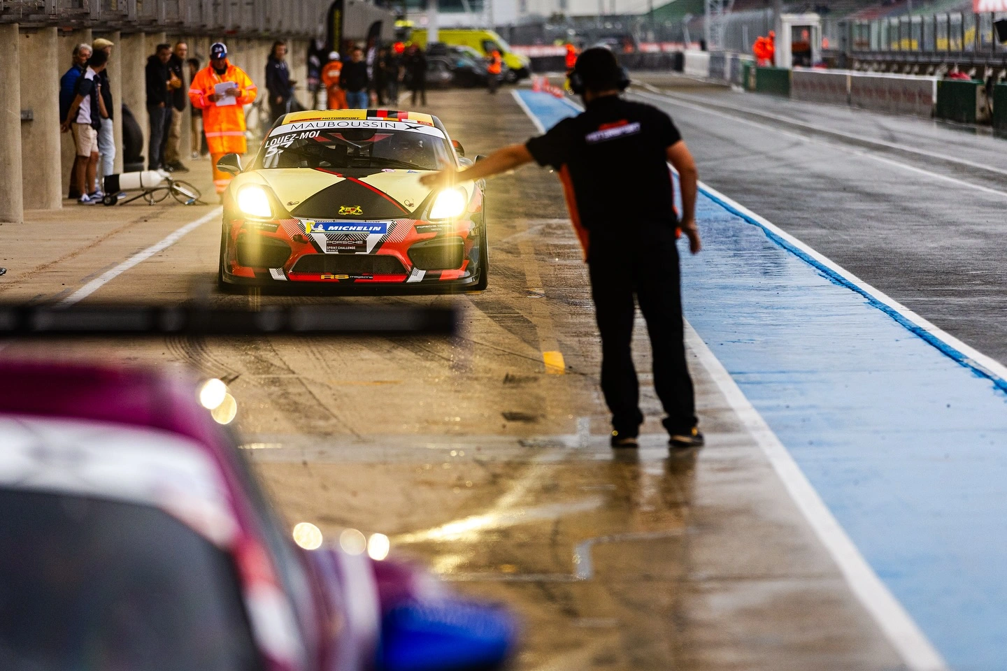 Location 981 GT4 Clubsport V3 Manthey Racing – photo 3