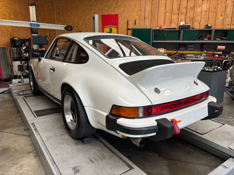 Brand new Porsche 911 3.0sc group 4 !