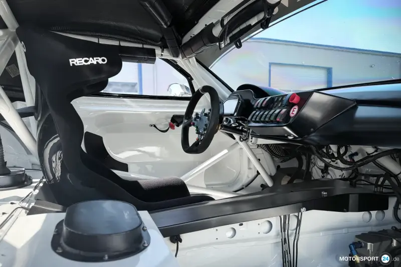 BMW Z4 GT3 Ex-Bartels #1033