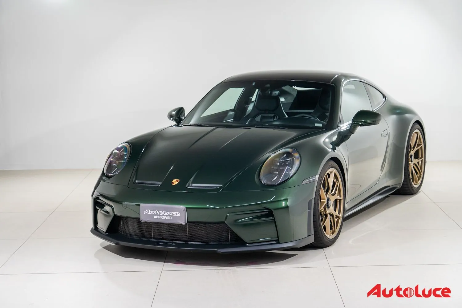 PORSCHE 911 GT3 TOURING 992.2 – photo 1