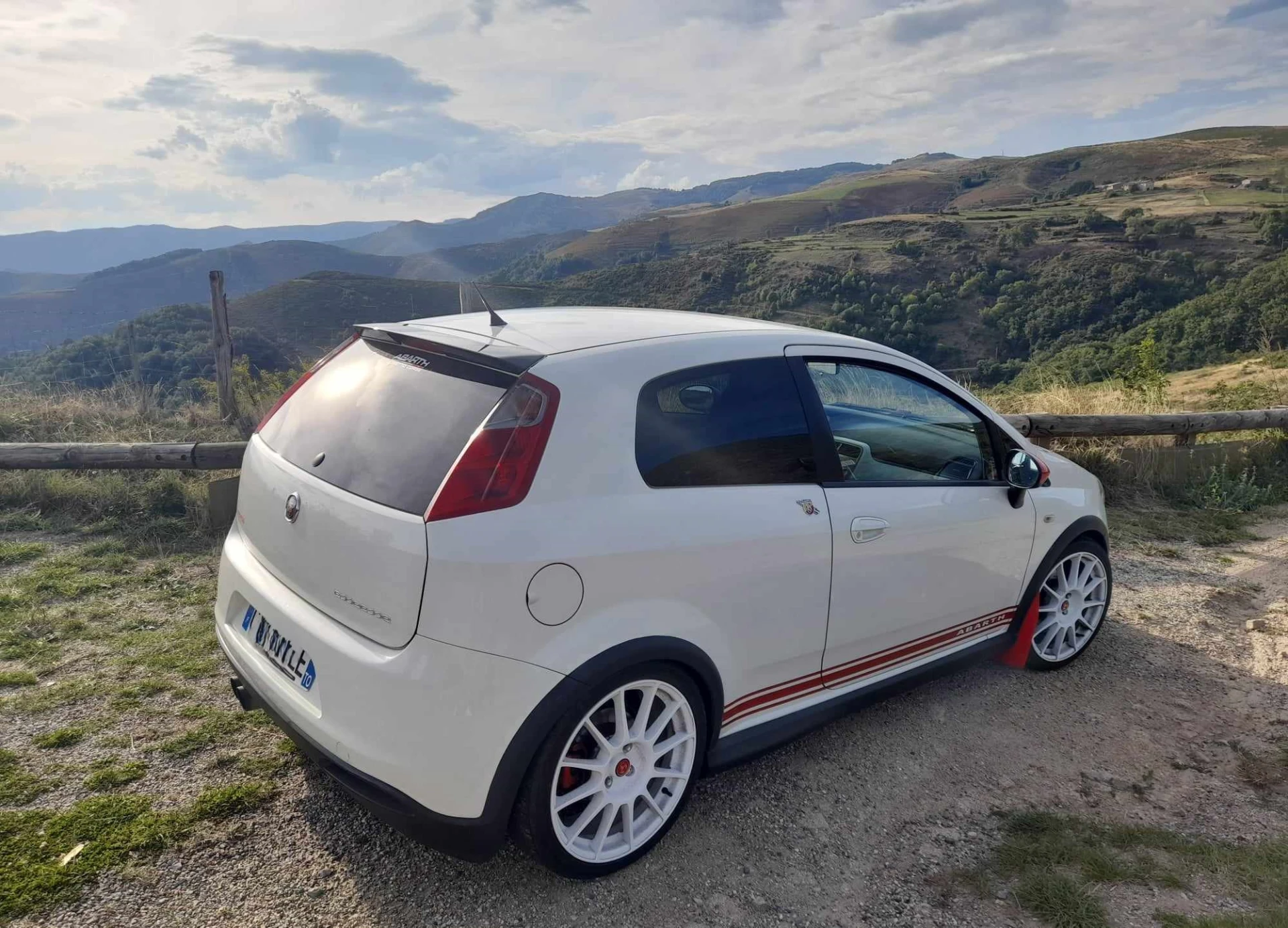 Grande Punto Abarth Essesse 180 CV – photo 2