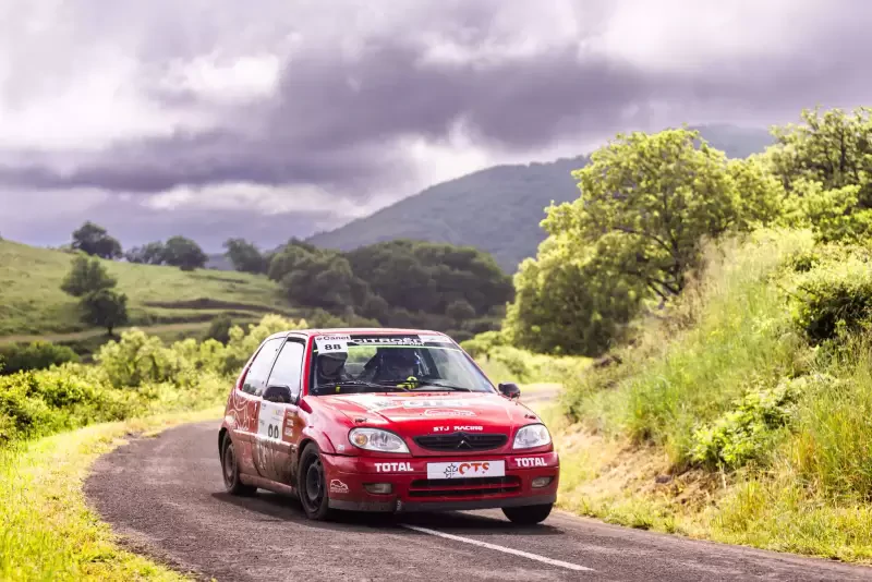 STJRACING loue saxo N2S