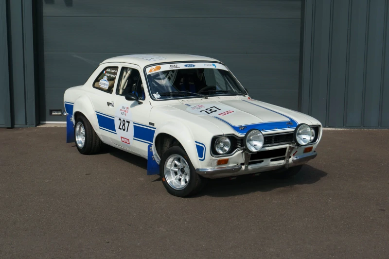 Ford Escort RS 2000 - With track record - Pinto engine - Overhauled - Ready to race
