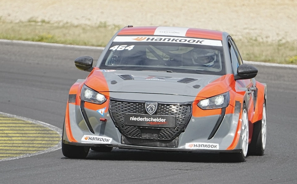 Peugeot 208 Turbo – photo 2