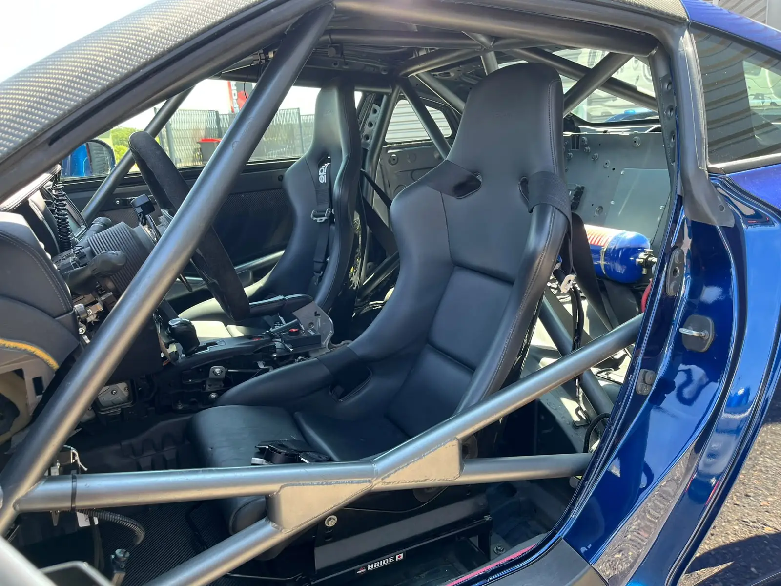 2011 Nissan GT-R 530cv – track / track day – photo 3
