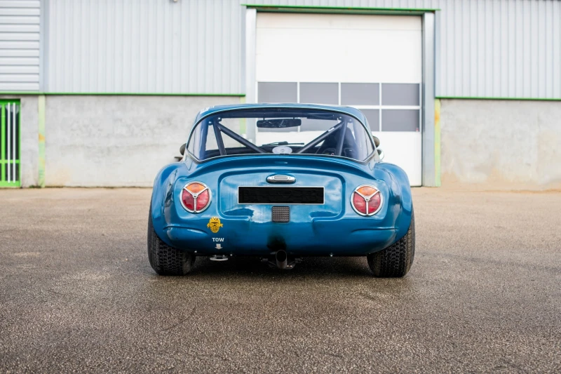 1965 TVR Griffith 400 par Nigel Reuben