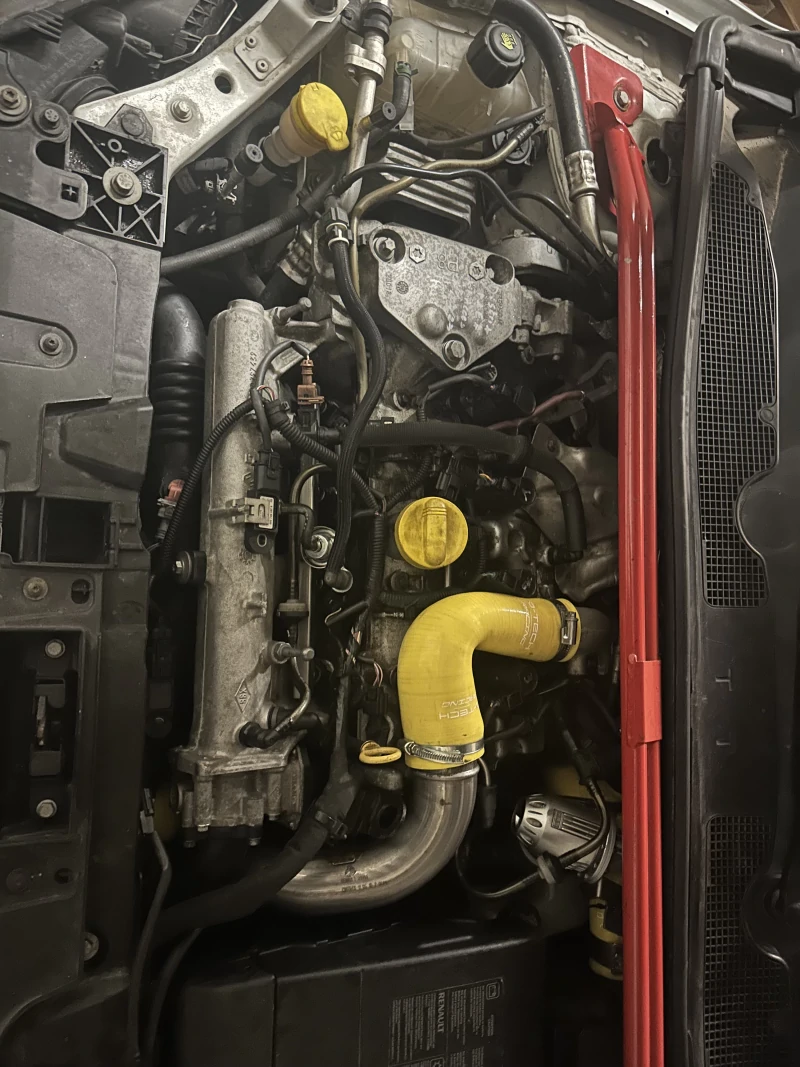 F4R Mégane 3 RS 250 engine
