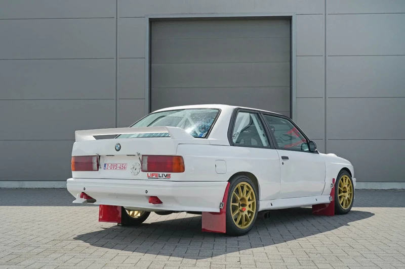 BMW M3 E30 by MATS ex Thierry Neuville