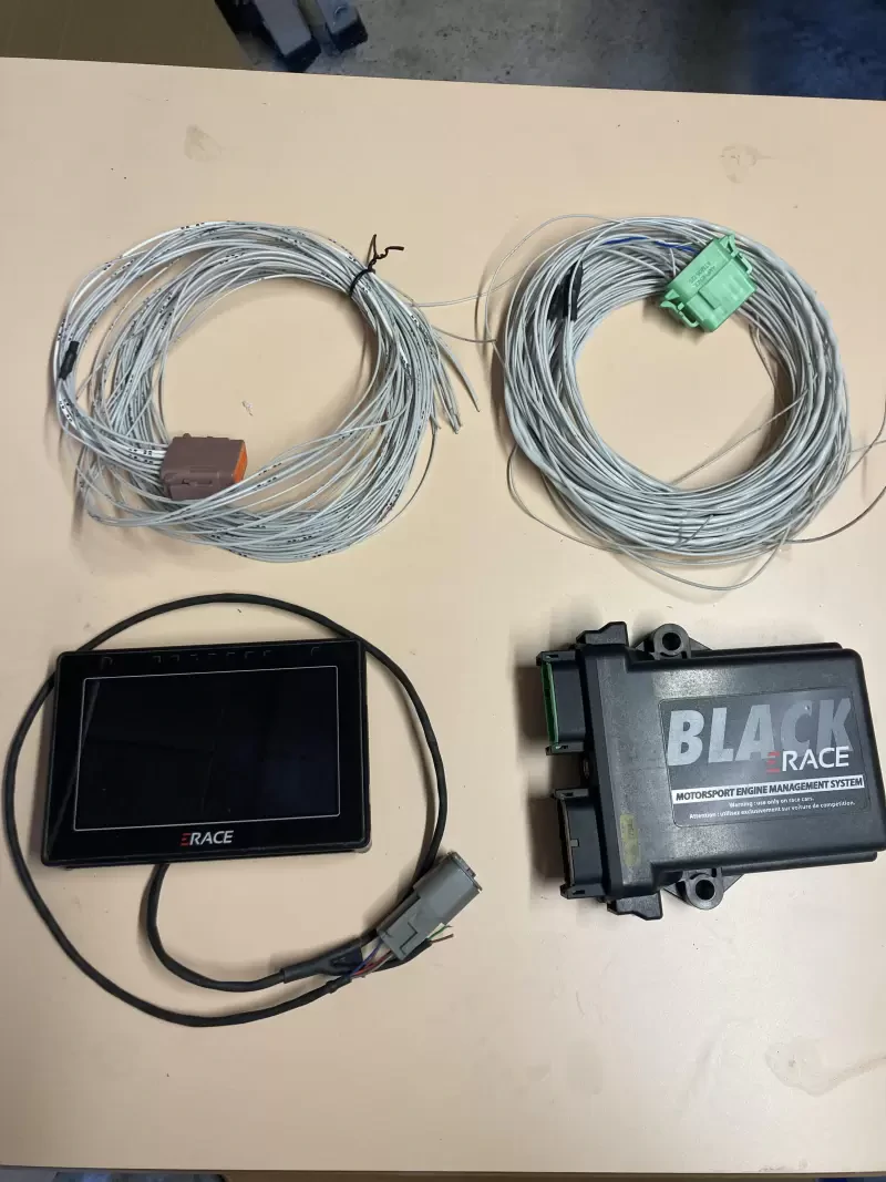 Calculator + Dashboard E race Black