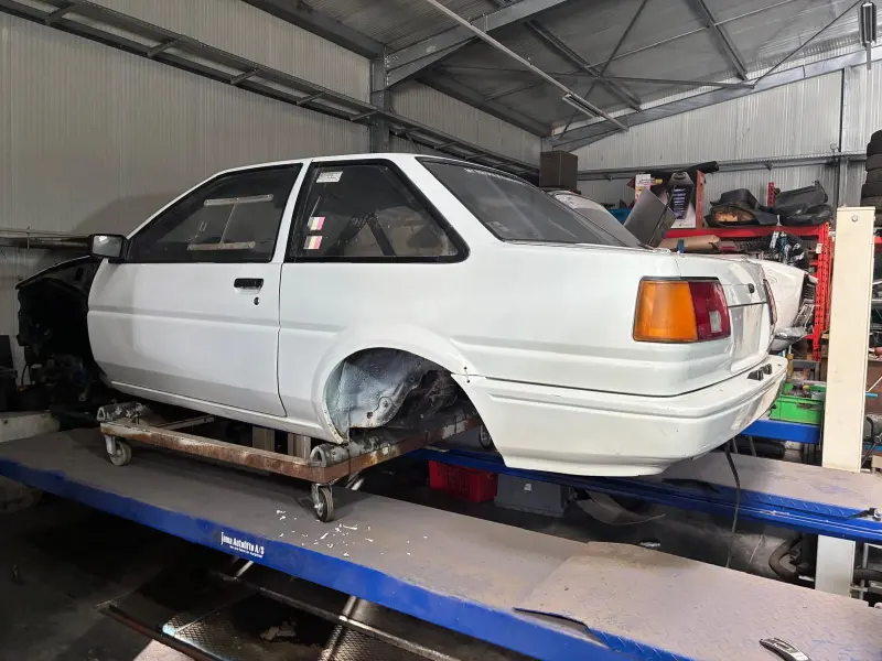 Toyota Colla AE86 bodyshell