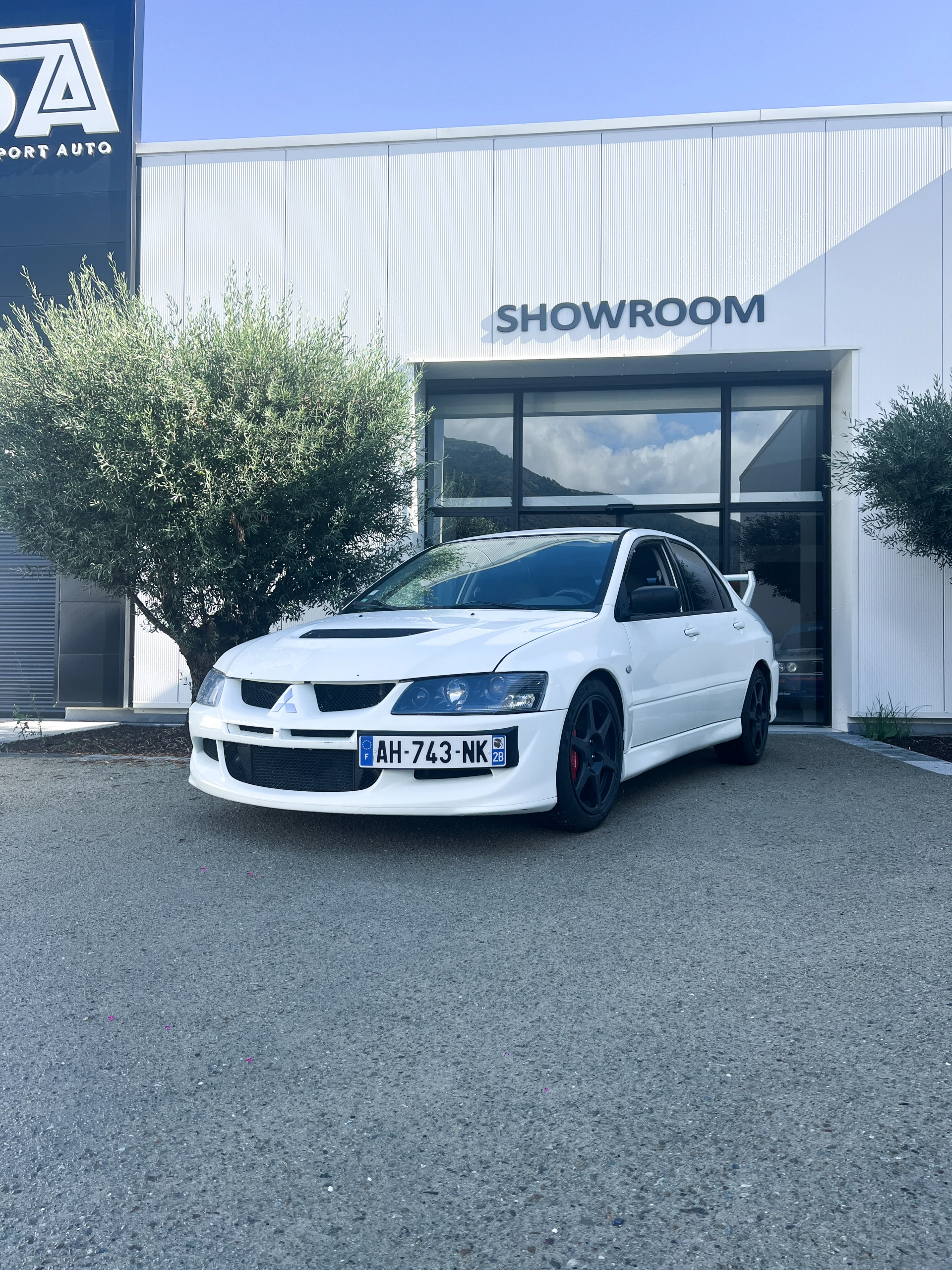 MITSUBISHI LANCER EVOLUTION 8