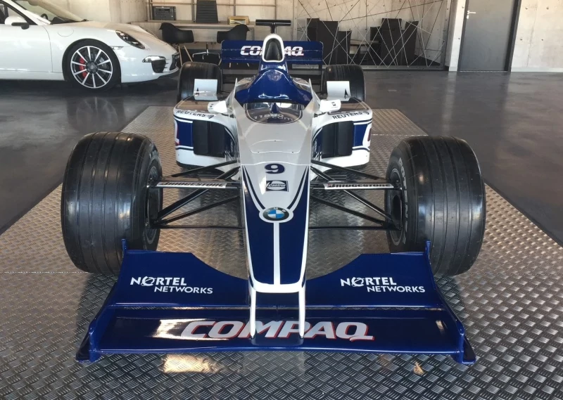 Véritable Formule 1 - F1 Williams FW 21 - Full Carbone - Show Car