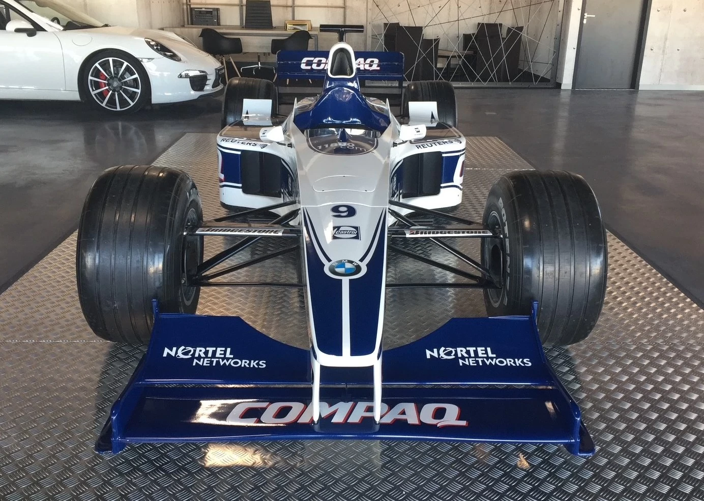 Genuine Formula 1 - F1 Williams FW 21 - Full Carbon - Show Car