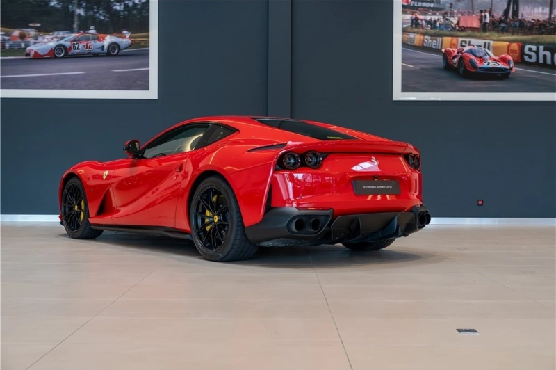 FERRARI 812 SUPERFAST