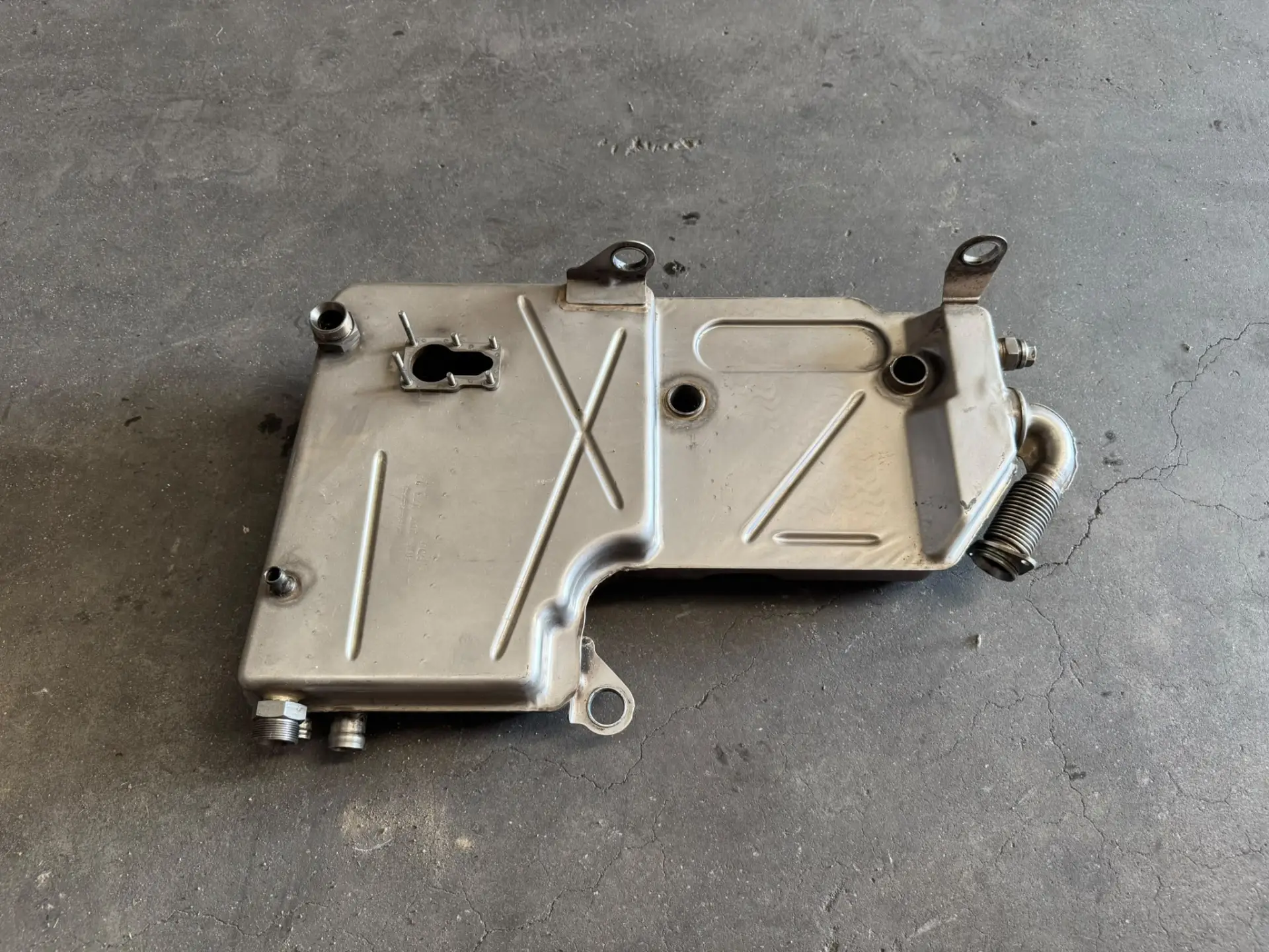 Porsche 996 GT3, GT3 Cup oil reservoir – 99620707092 – photo 2