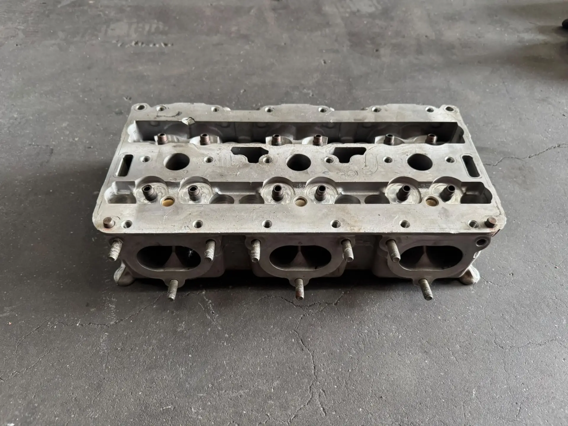 Porsche 996 Turbo and RSR cylinder head - 996104201 – photo 2