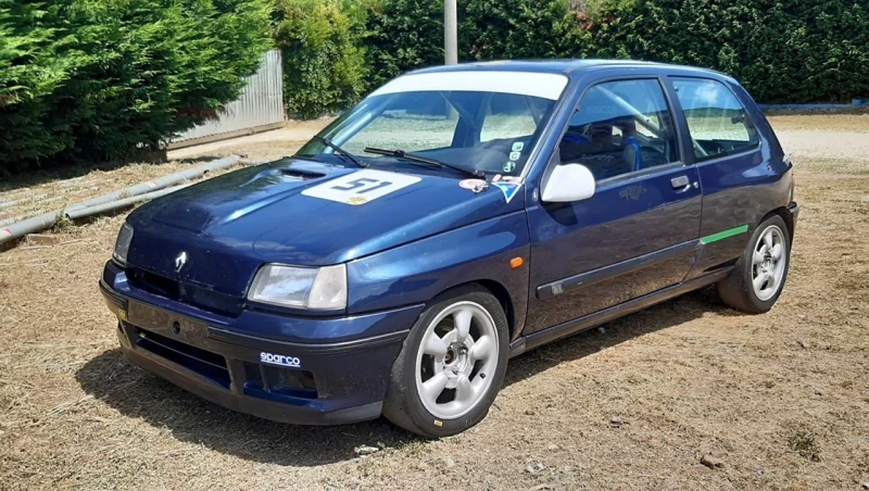 VOITURE DE COURSE HISTORIQUE RENAULT CLIO 16V