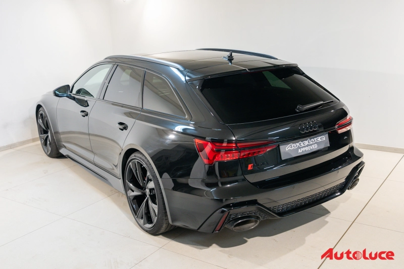AUDI RS6 AVANT PERFORMANCE