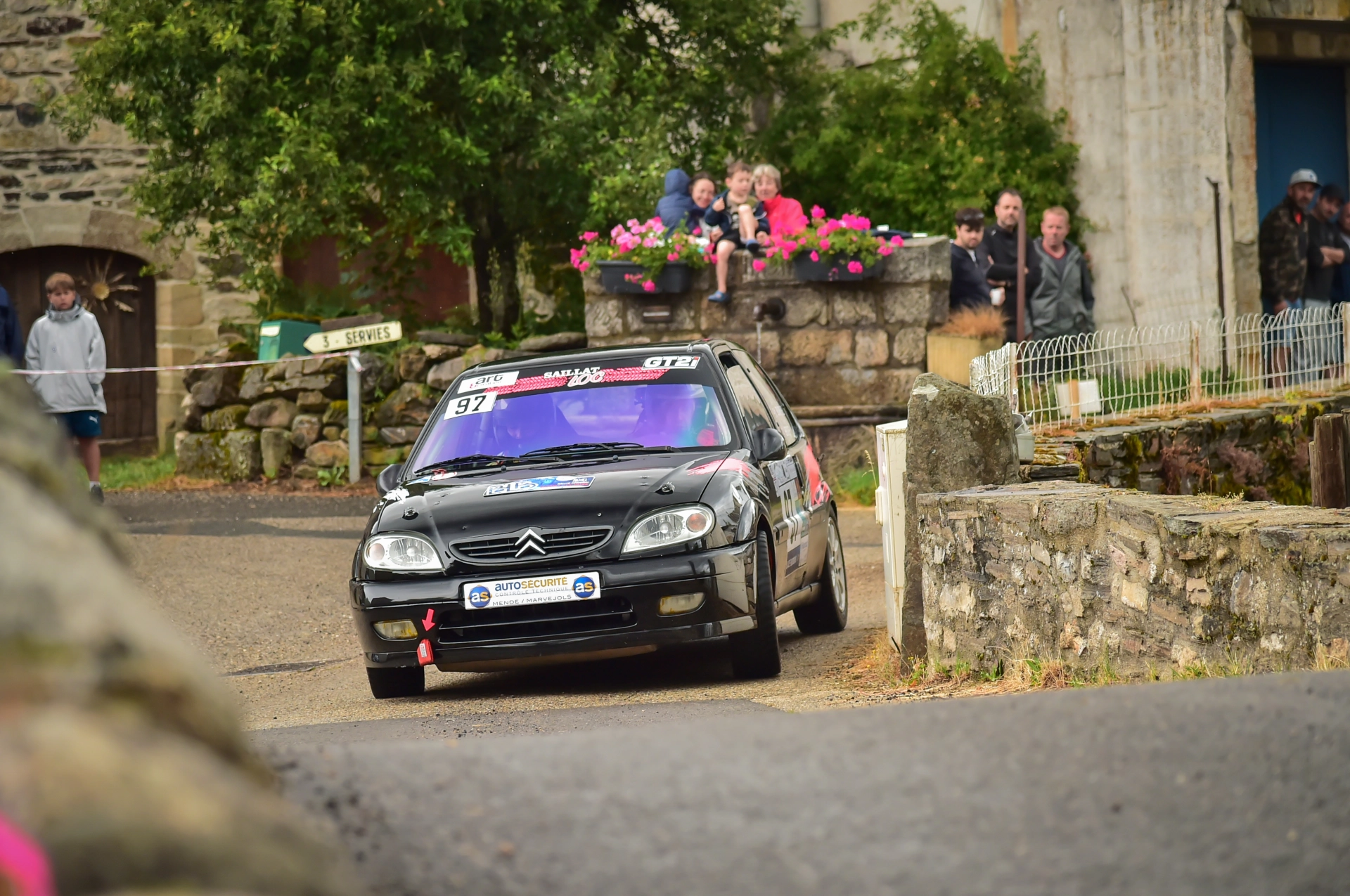 SAXO A6 type saxo challenge (Boite Synchros) disponible a la location – photo 3