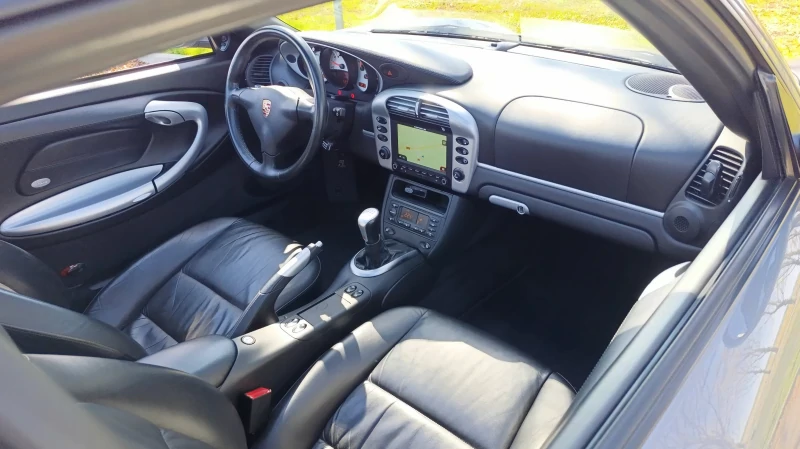 DANS UN INCROYABLE Etat PORSCHE 911 996 4S BVM