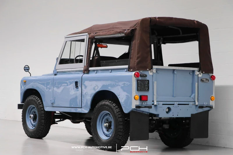 LAND ROVER Series III Cabriolet - Fully restored!