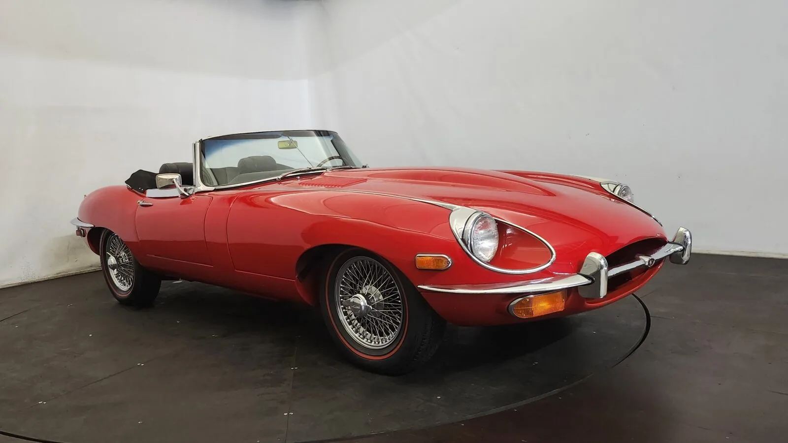 1969 Jaguar E-Type – photo 1