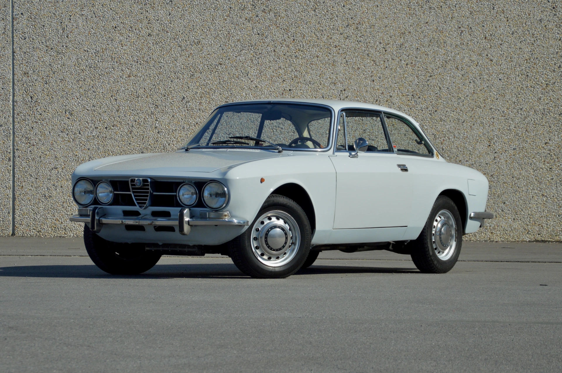 Alfa Romeo GT 1750 Veloce "Series 2" - 1970 – photo 1