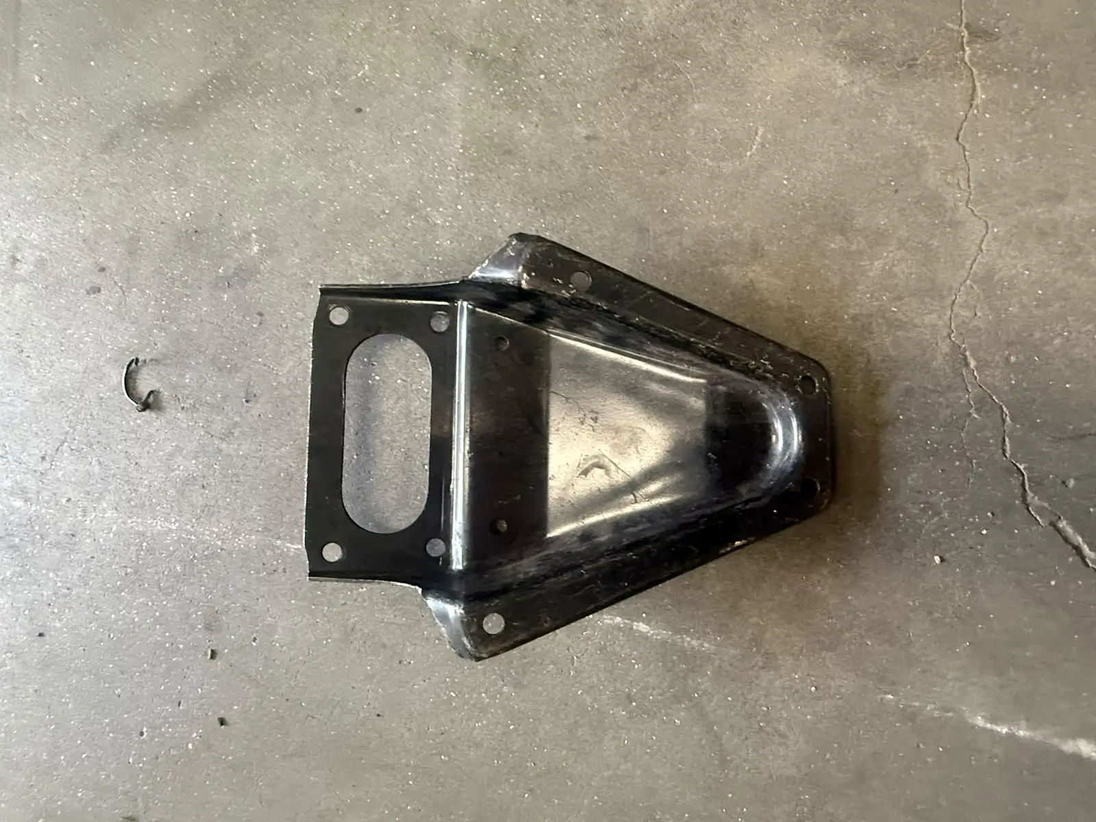 Support moteur alu OEM Porsche 911 2.0 65-67 – photo 1
