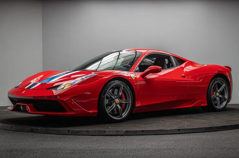 FERRARI 458 SPECIALE