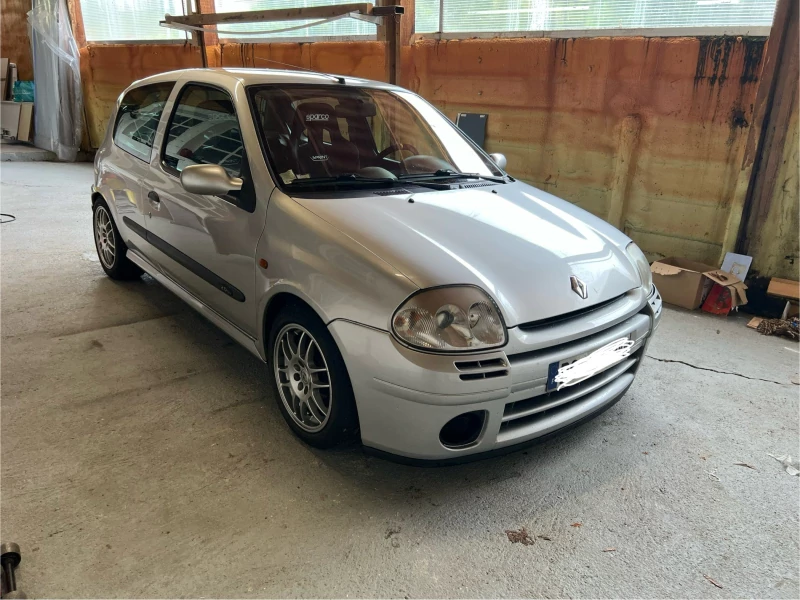 Clio rs1 from 2000 fitted with trackday