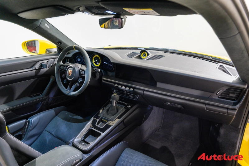 PORSCHE 911 GT3 RS 2023