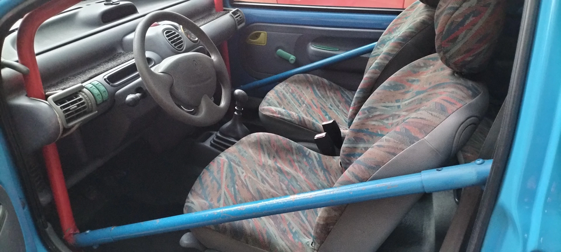 Twingo phase 1 with 1.8 16s engine