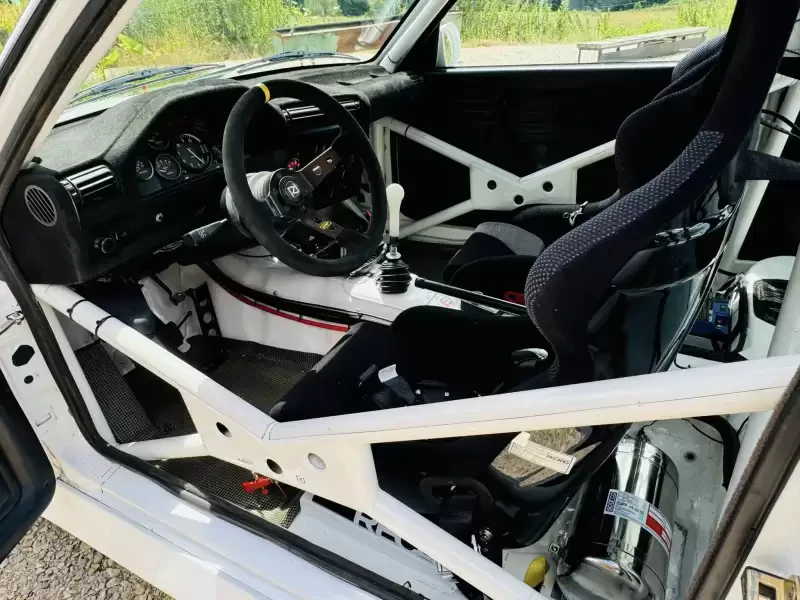 BMW M3 E30 Maxi GR A ex Romain Dumas