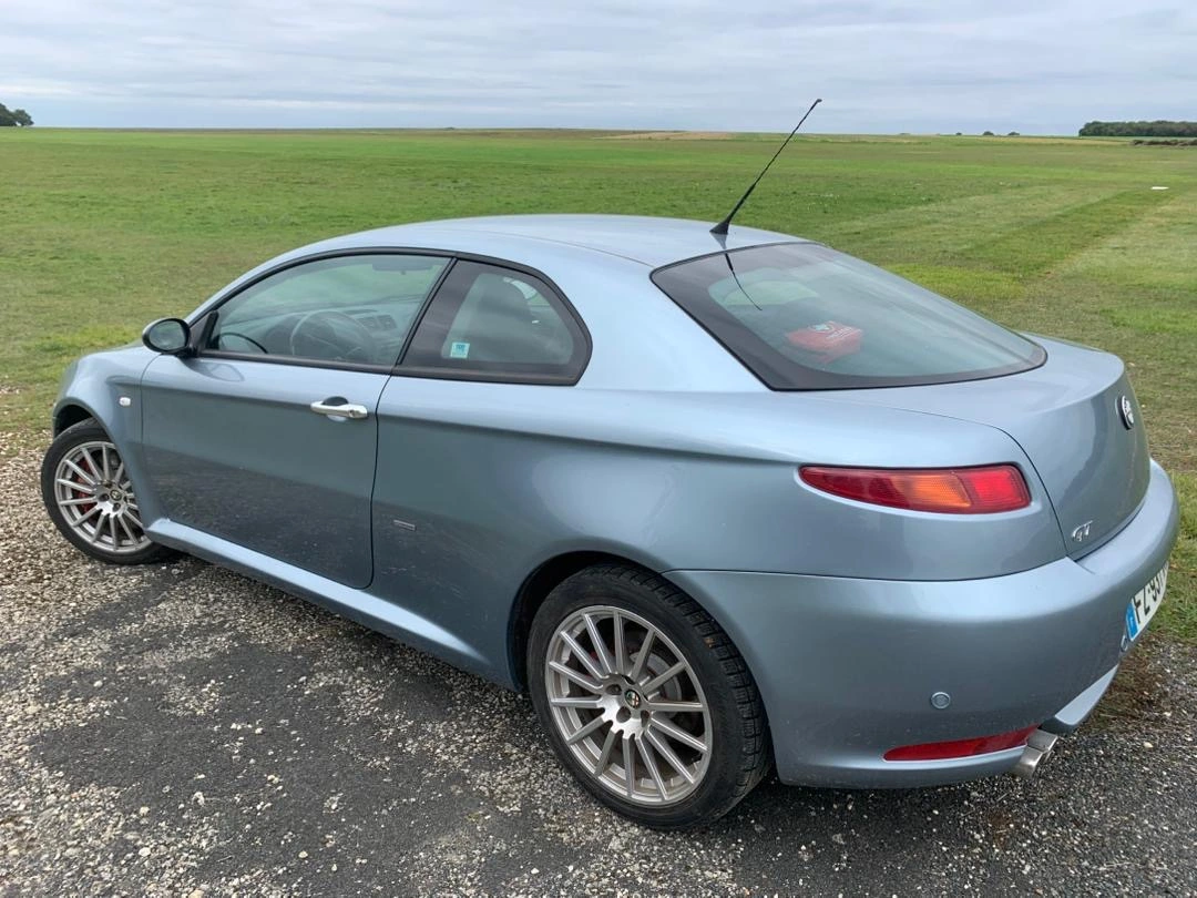 Alfa Romeo GT 3.2L V6 – photo 2