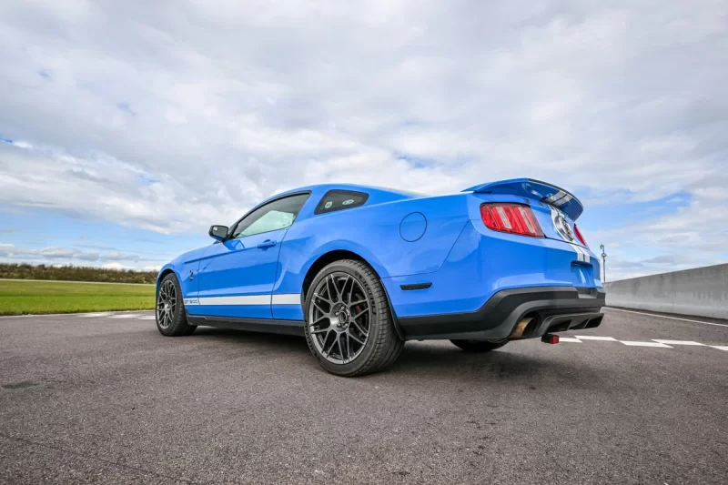 Ford Mustang Shelby GT500 SVT Car Hire