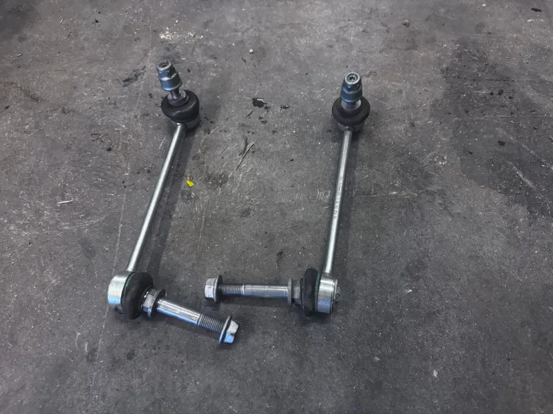 Cayman GT4 RS rear stabiliser bar (Pair)
