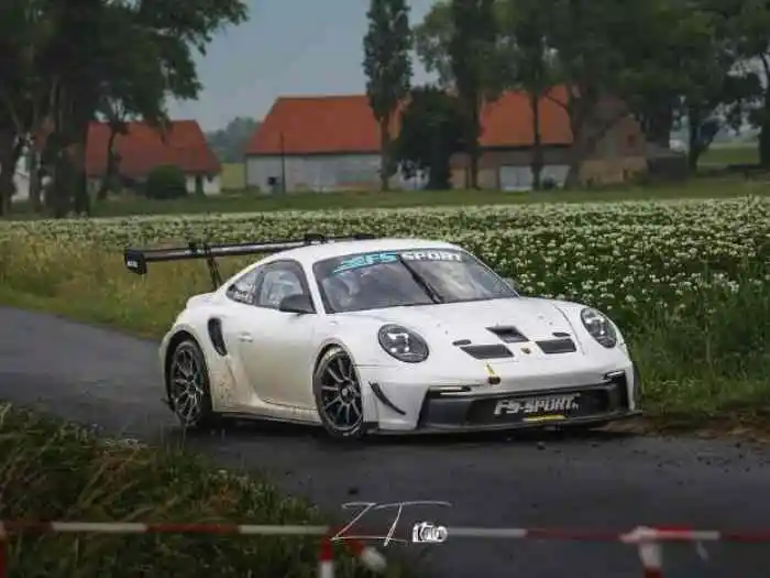 Porsche 992 RallyGT RGT à vendre – photo 1