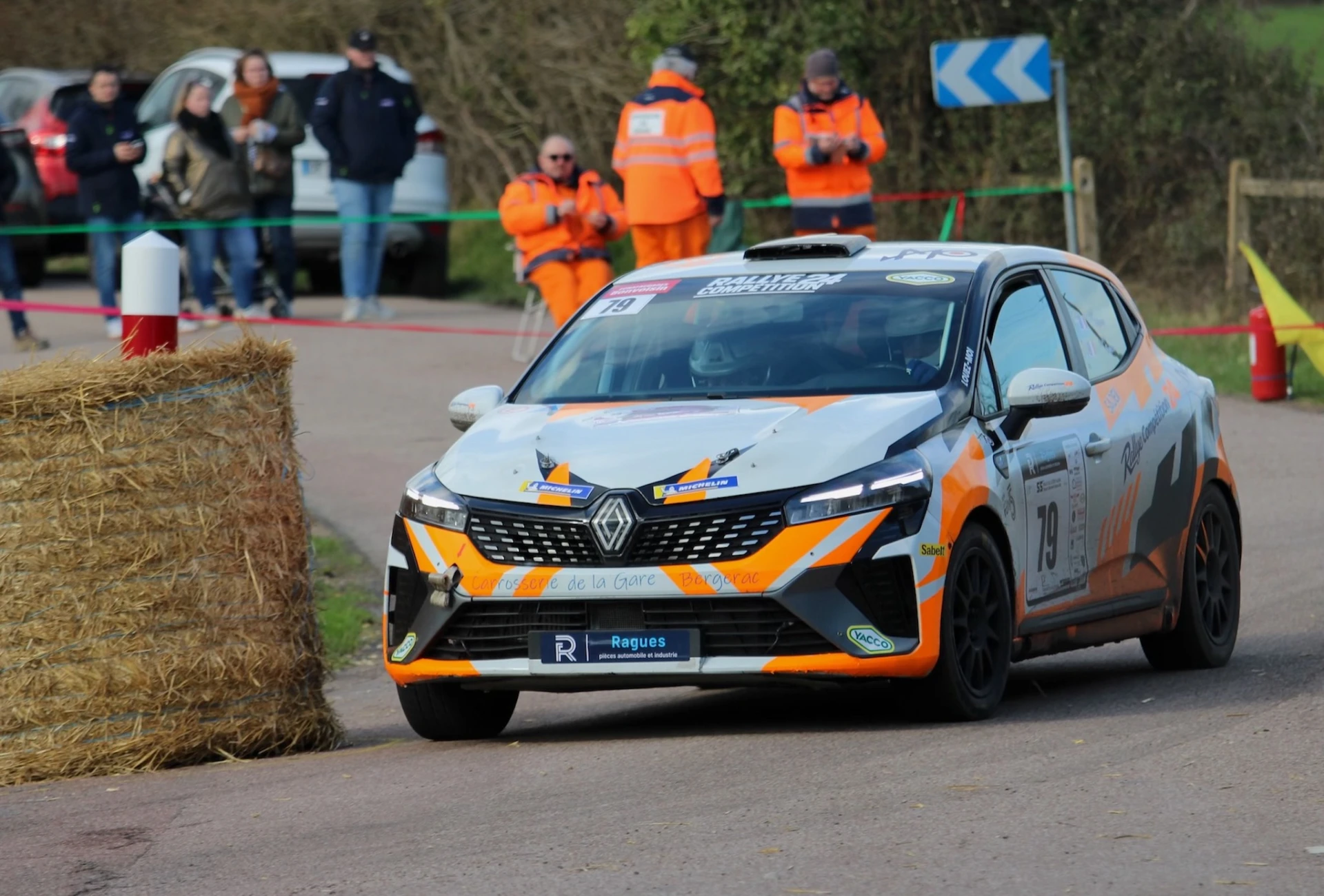 Clio RC5 rental - rallye de sauveterre 2026 – photo 3